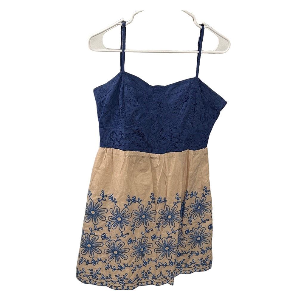 🎬Flying Tomato Blue and Cream Floral Dress size L GUC…